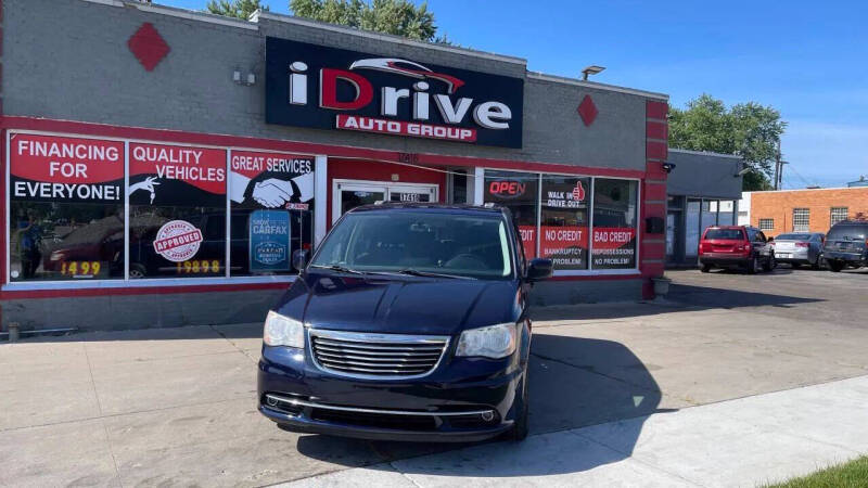 2014 Chrysler Town and Country Touring