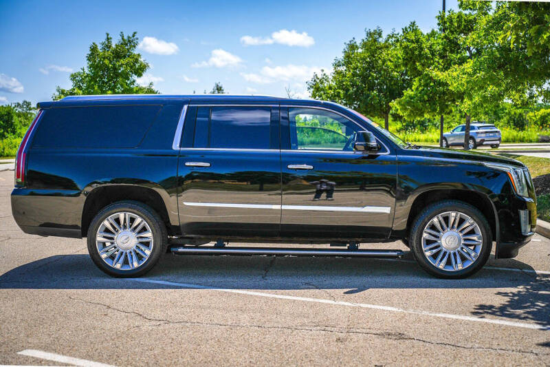 2018 Cadillac Escalade ESV Platinum