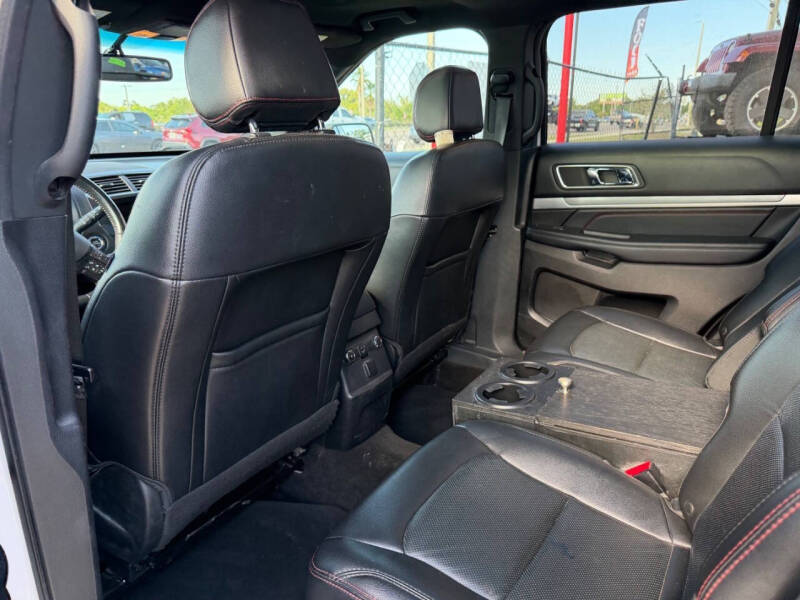 2017 Ford Explorer Sport