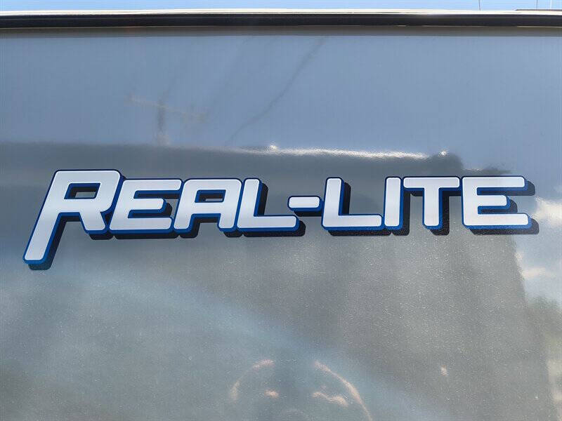 2025 Palomino REAL LITE 2114