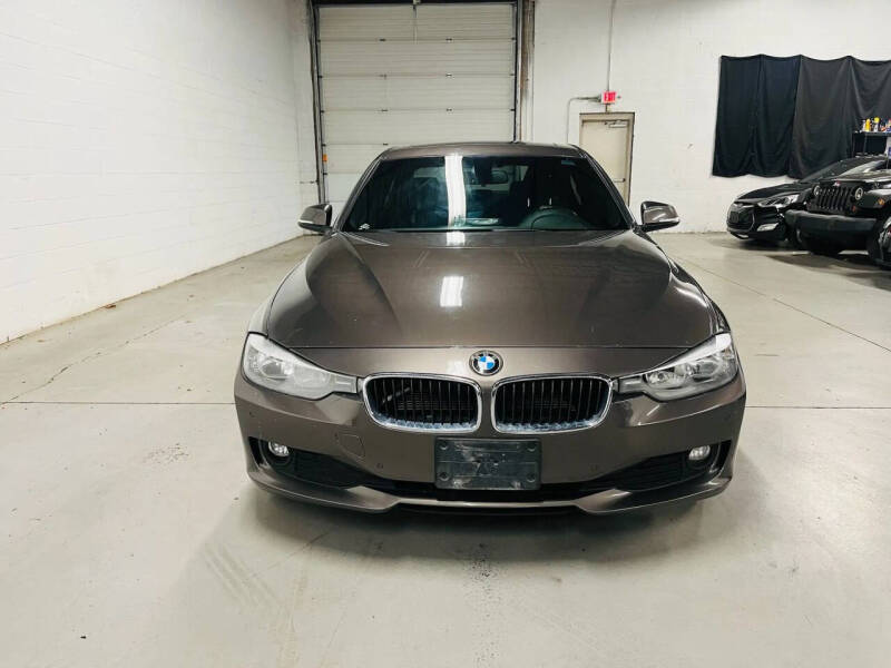 2013 BMW 3 Series 320i