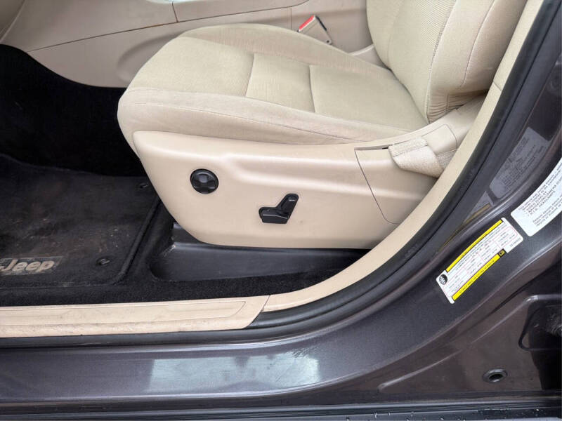 2014 Jeep Grand Cherokee Laredo