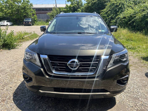2017 Nissan Pathfinder Platinum