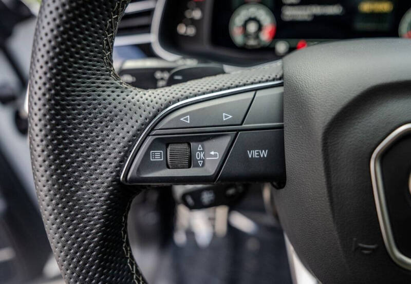 2023 Audi SQ8 4.0T quattro Prestige