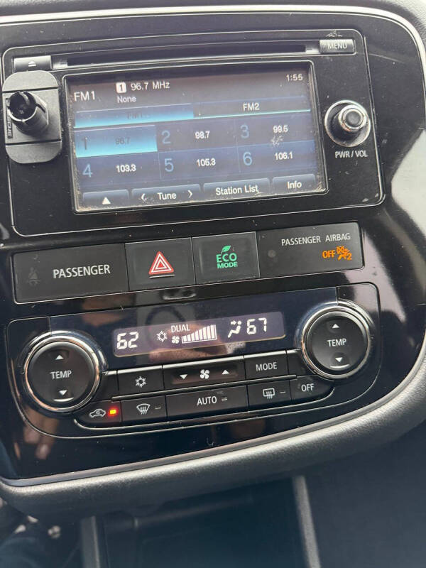 2015 Mitsubishi Outlander SE