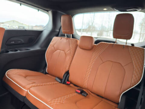 2026 Chrysler Pacifica Pinnacle