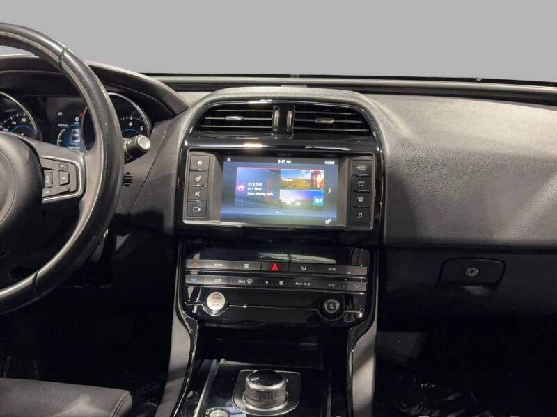 2018 Jaguar XE 25t Premium