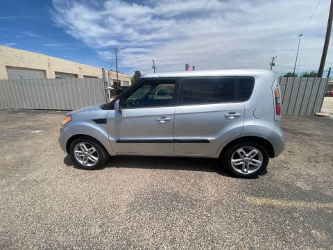 2011 Kia Soul +