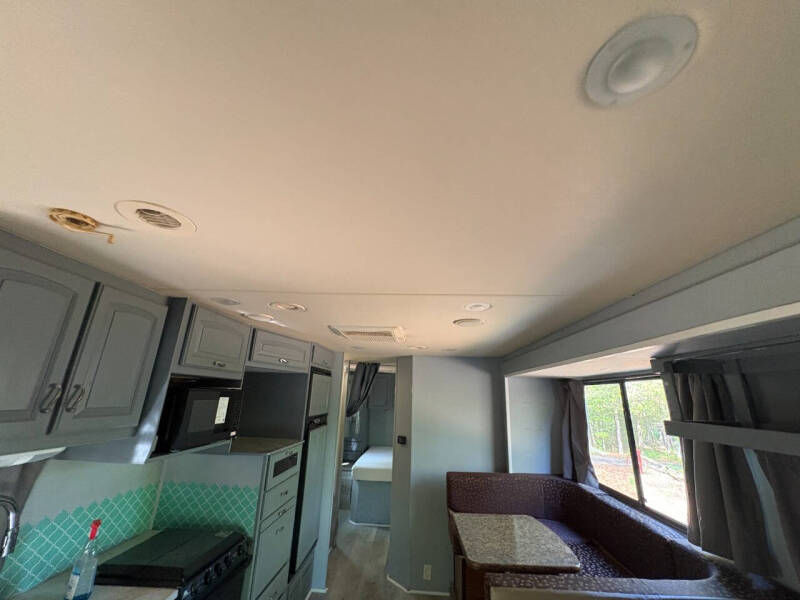 2012 Ford E-450 CHASSIS