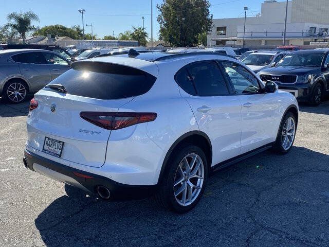 2019 Alfa Romeo Stelvio Ti Sport