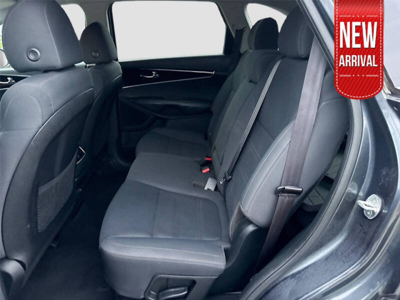 2020 Kia Sorento LX V6