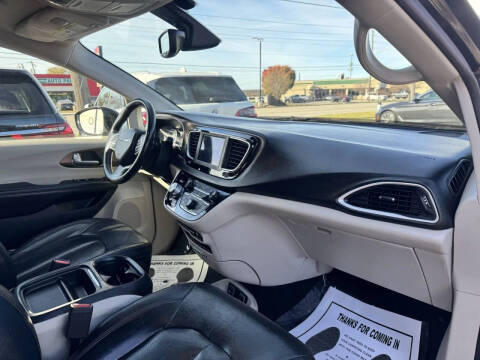 2019 Chrysler Pacifica Touring L