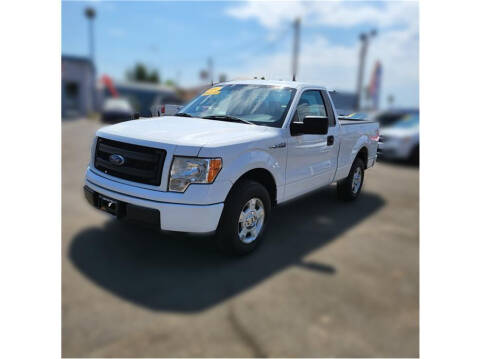 2014 Ford F-150 for sale at MERCED AUTO WORLD in Merced CA