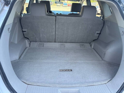 2012 Nissan Rogue S