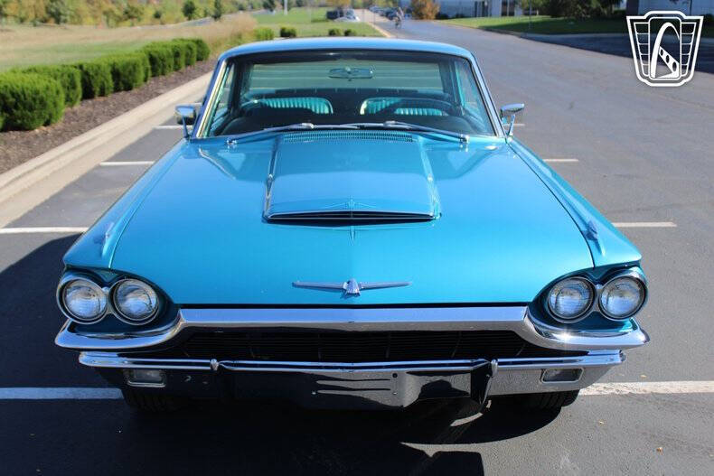 1965 Ford Thunderbird