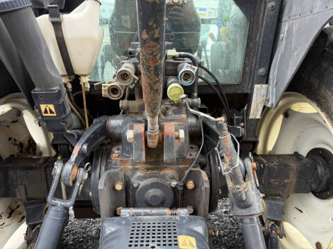 2004 New Holland TN60A