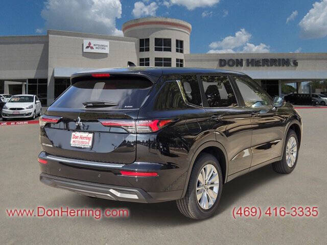 2025 Mitsubishi Outlander ES