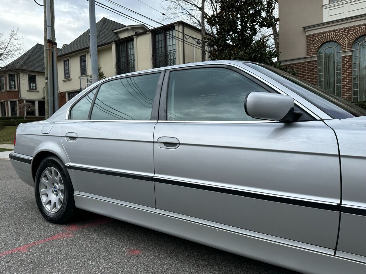 2001 BMW 7 Series Sedan - $8,900