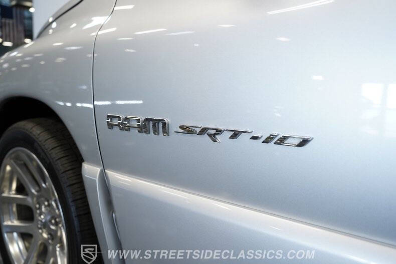 2004 Dodge Ram 1500 SRT-10