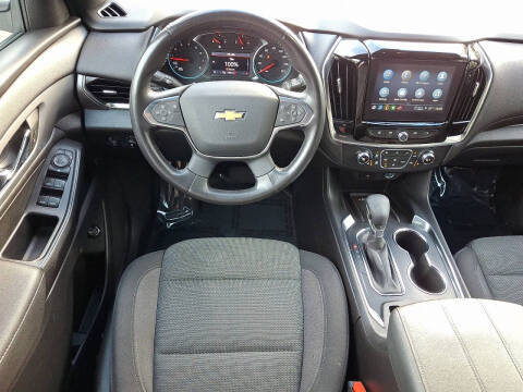 2022 Chevrolet Traverse LT Cloth