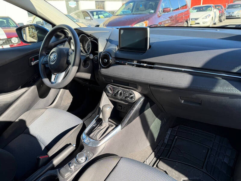 2017 Toyota Yaris iA