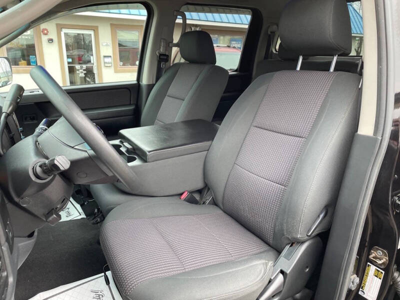 2009 Nissan Titan SE