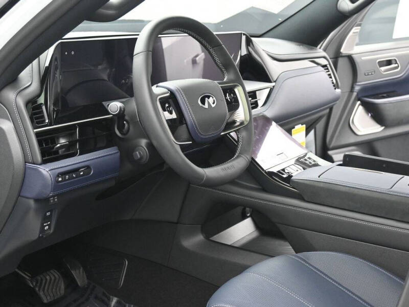 2026 Infiniti QX80 Sport