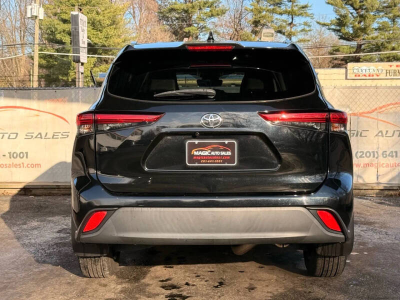 2021 Toyota Highlander XLE