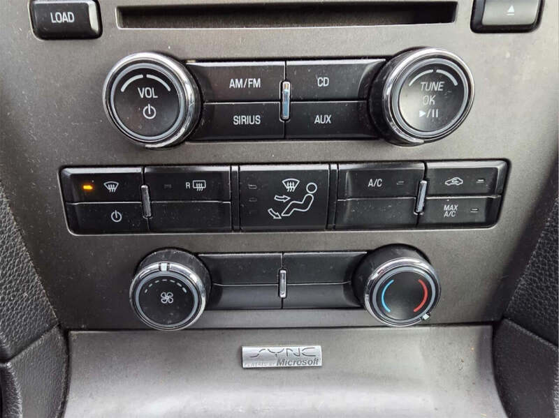 2011 Ford Mustang V6 Premium