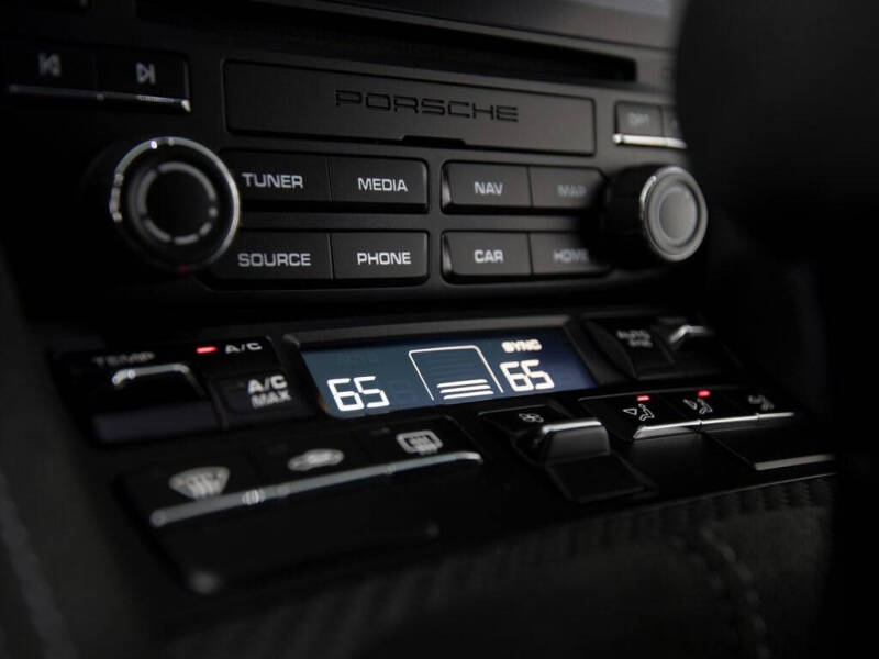 2023 Porsche 718 Cayman GT4 RS