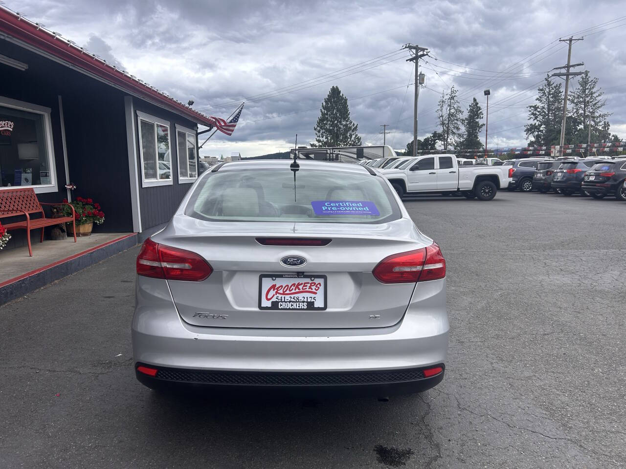 Silver 2018 Ford Focus SE SE 4dr Sedan 15