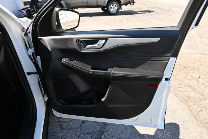 2024 Ford Escape Platinum