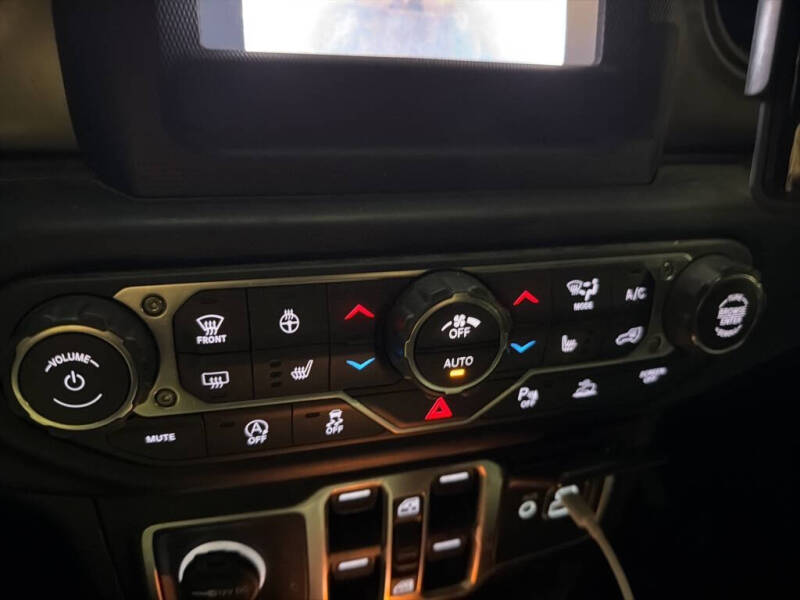 2020 Jeep Gladiator Sport