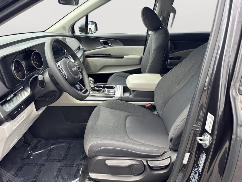 2024 Kia Carnival