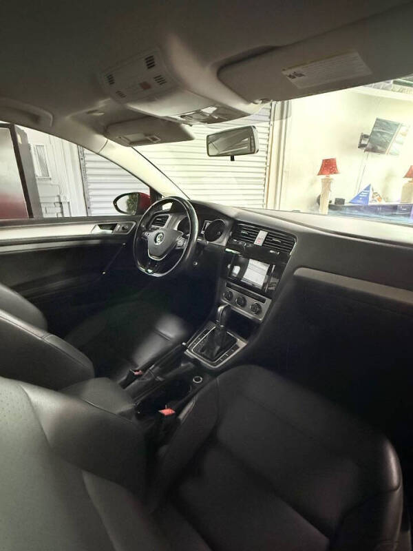 2015 Volkswagen Golf TSI S