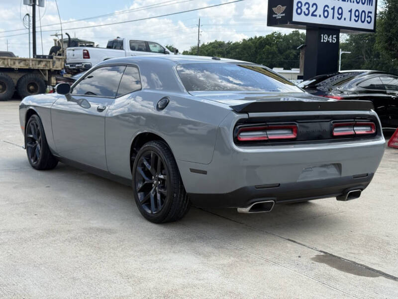2020 Dodge Challenger SXT