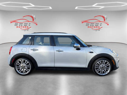 2016 MINI Hardtop 4 Door Cooper