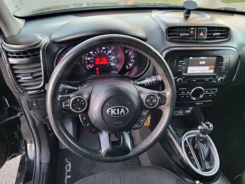 2017 Kia Soul +