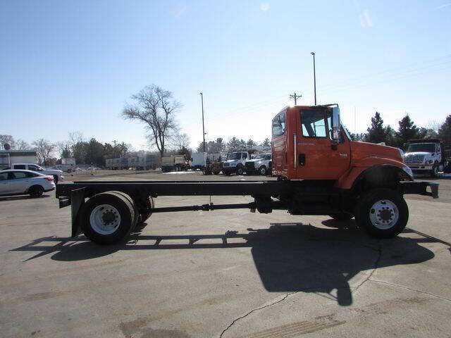 2004 International WorkStar 7300