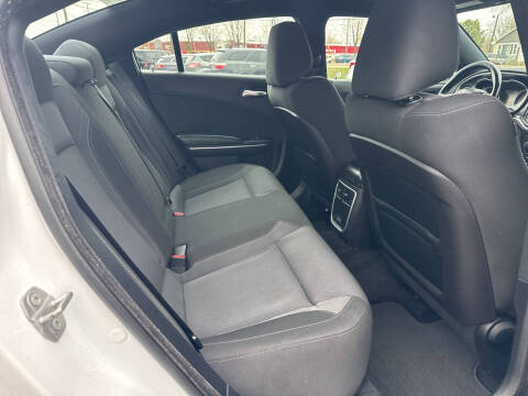 2015 Dodge Charger SXT