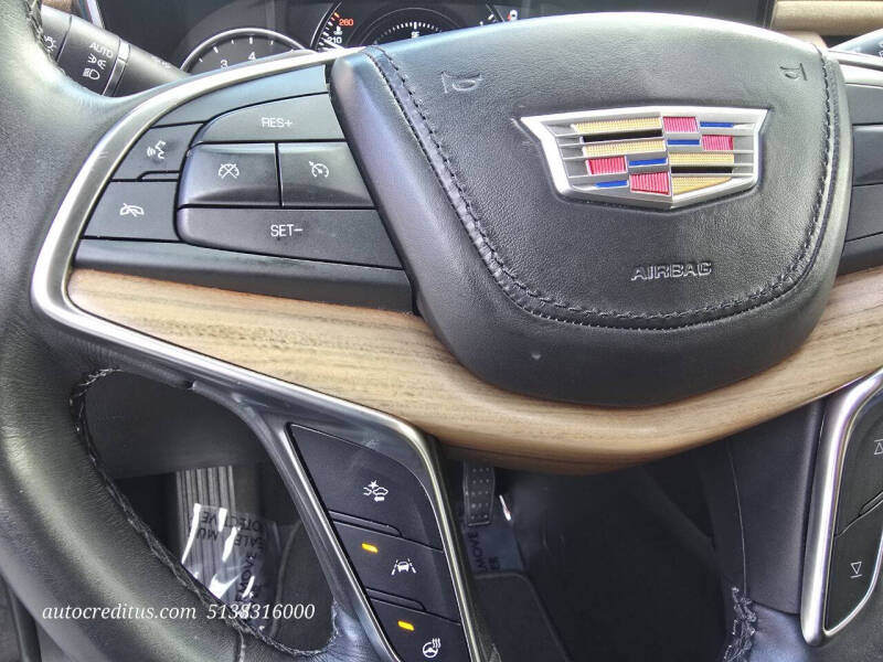 2018 Cadillac XT5 Platinum