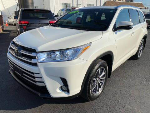 2018 Toyota Highlander for sale at CHOICE MOTOR CARS INC in Philadelphia PA