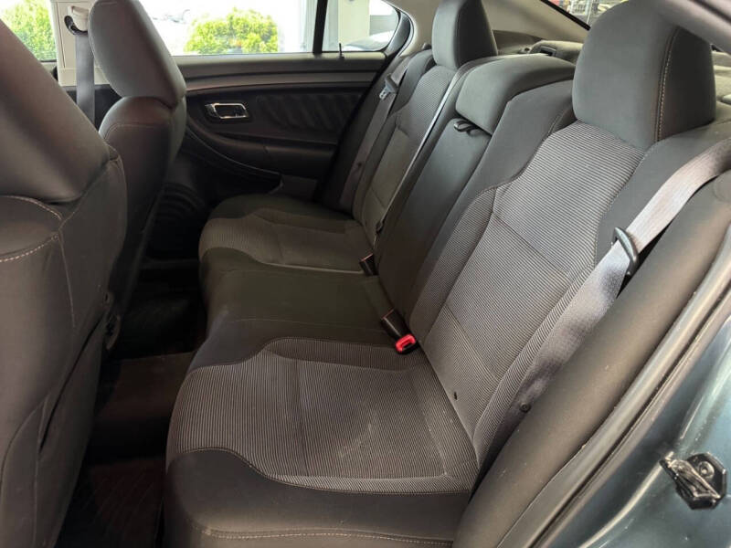 2010 Ford Taurus SEL