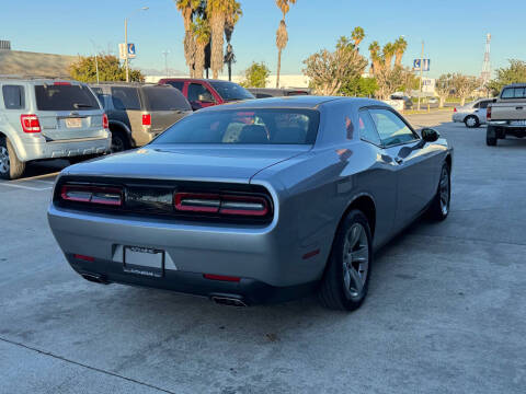 2016 Dodge Challenger SXT