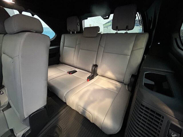 2025 Toyota Sequoia SR5