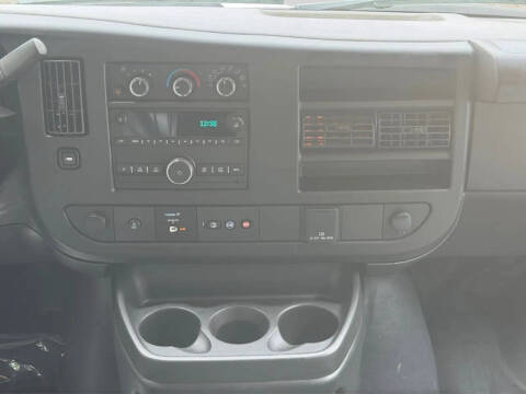 2023 GMC Savana 2500