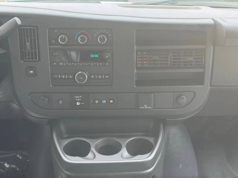 2023 GMC Savana 2500