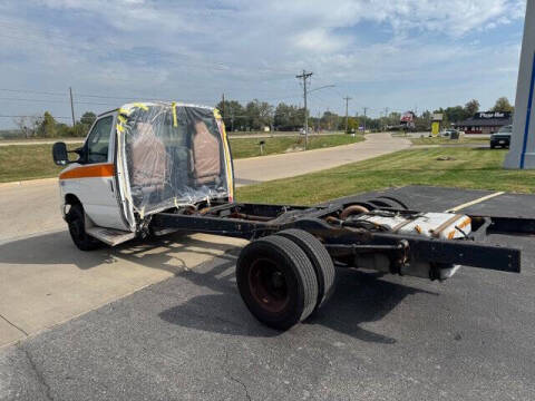 2016 Ford E-Series E-450 SD