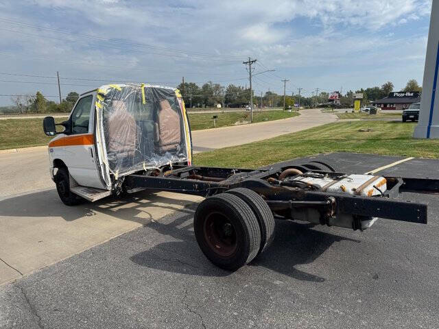 2016 Ford E-Series E-450 SD
