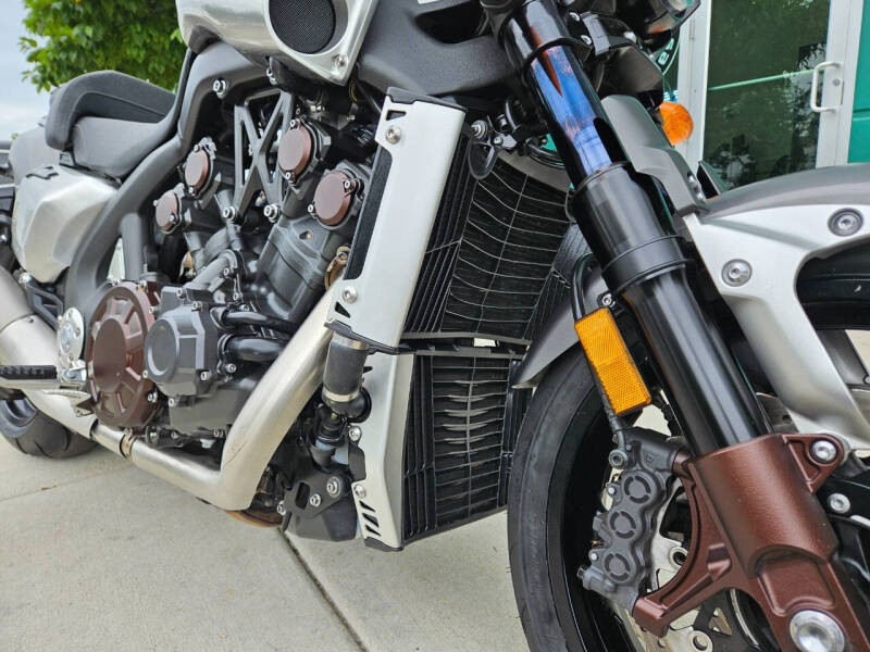 2014 Yamaha VMAX